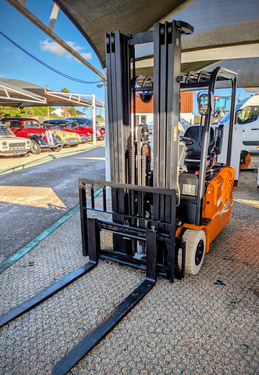 Empilhador Elétrico HANGCHA CPDS18 Triplex 5 m – Novo