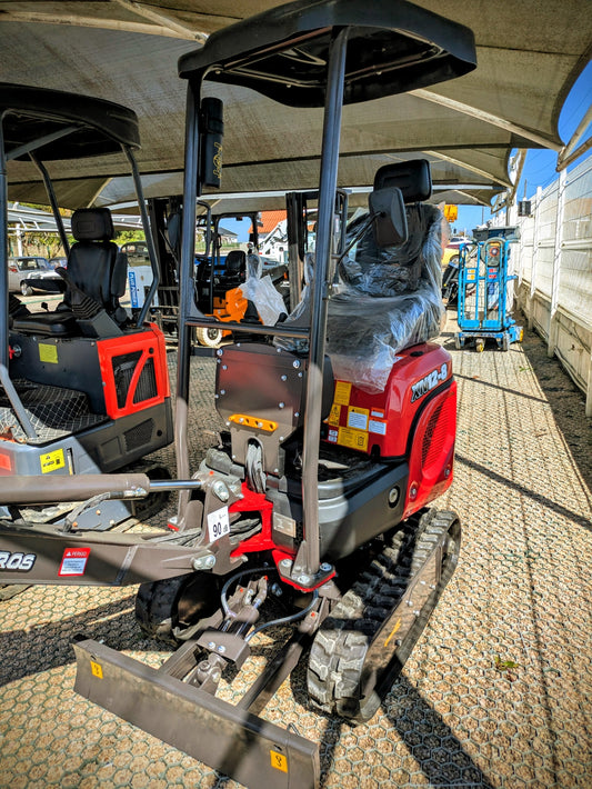 Mini Escavadora XN12-8 com 3 balde e engate rapido