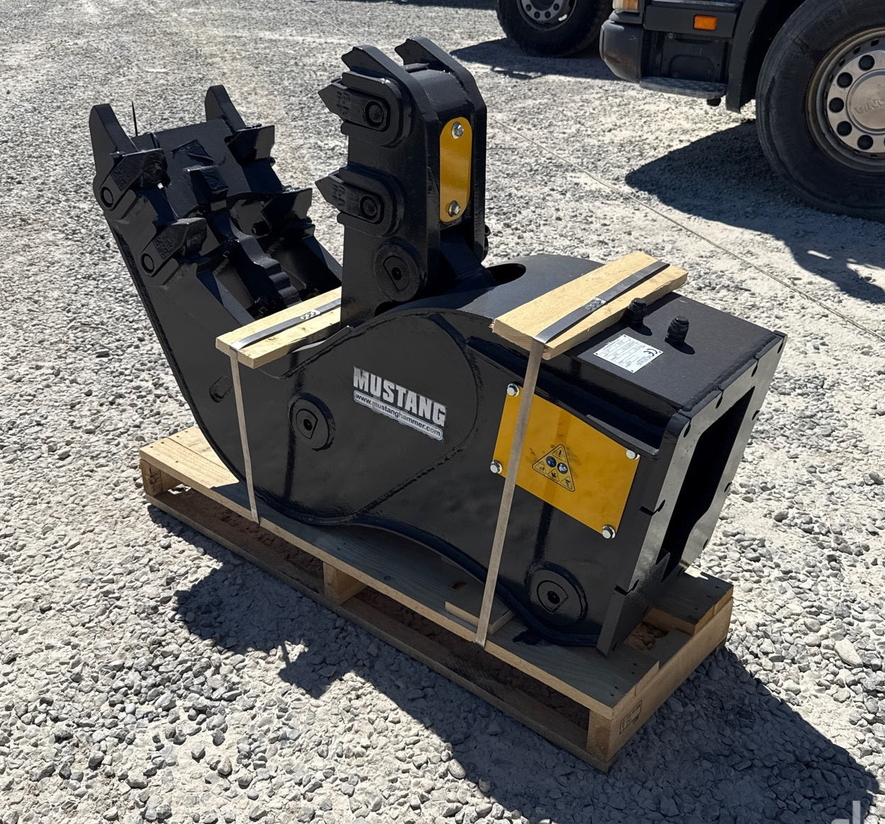 Pulverizador de Demolição Mustang FH05 para Escavadoras 3,5–9,5 Ton | Novo 2026