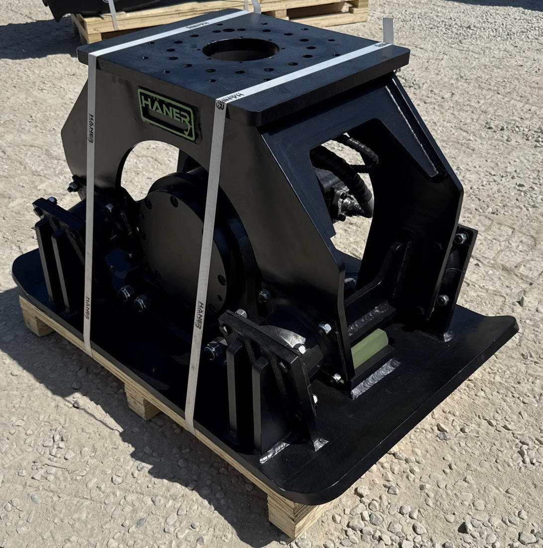 Compactador Hidráulico Haener HPC 600A para Escavadoras 10–15 t | 545 kg | Novo