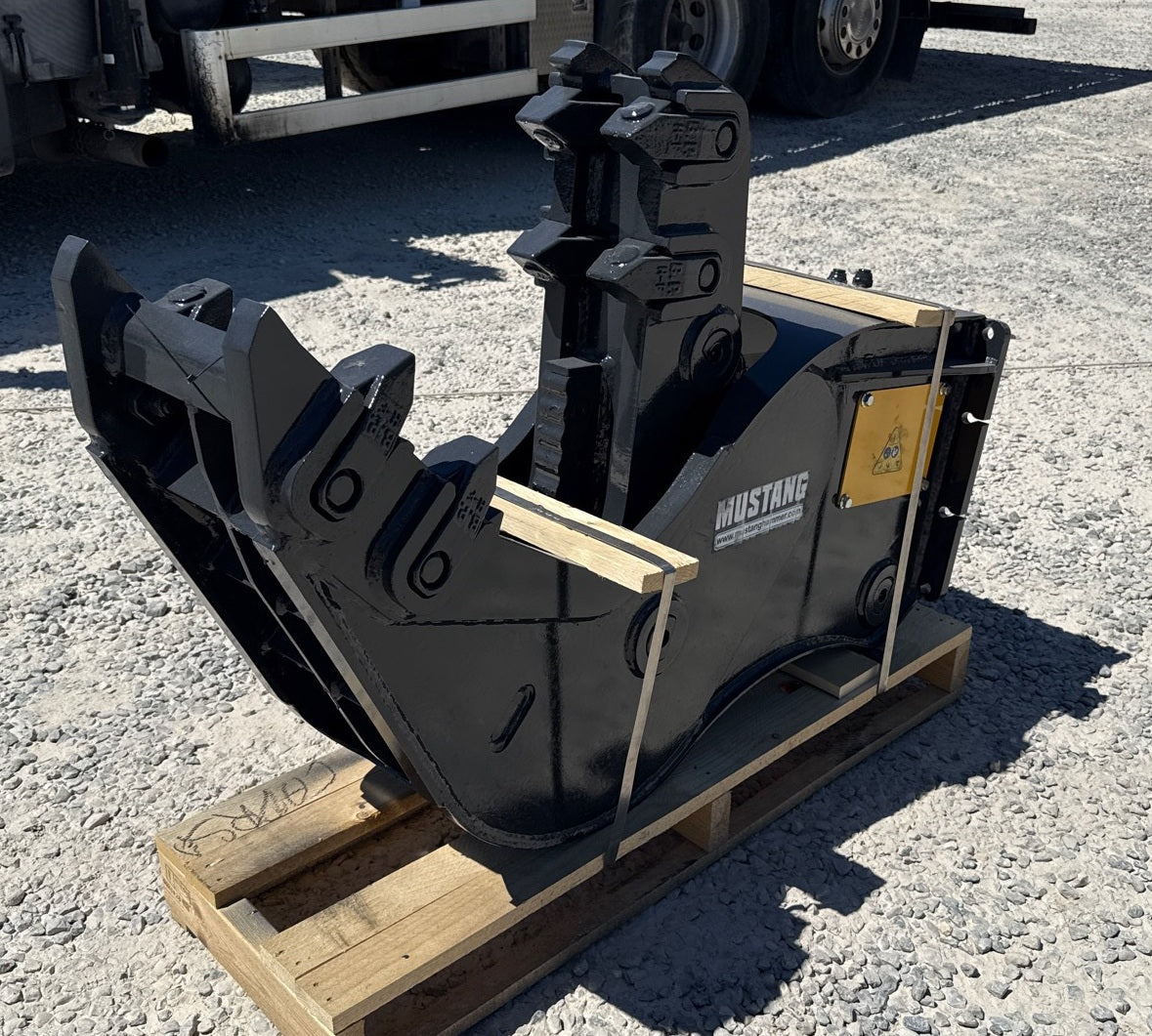 Pulverizador de Demolição Mustang FH05 para Escavadoras 3,5–9,5 Ton | Novo 2026