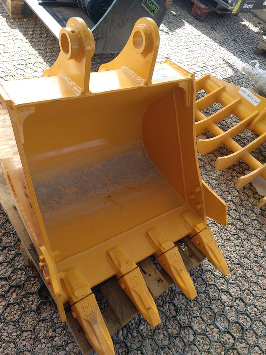 Balde para Escavadora GIYI 670 mm | 3–5 Ton | Novo 2026