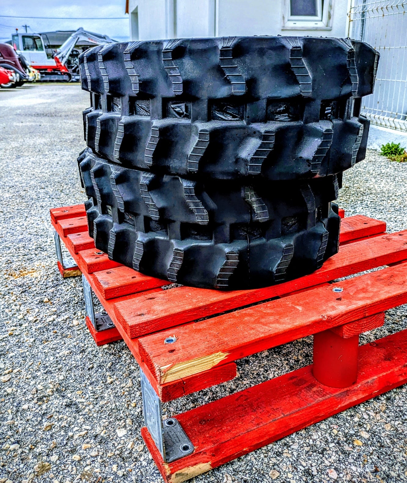 Rastos de borracha para mini e midi escavadoras 180x72x37 PAR