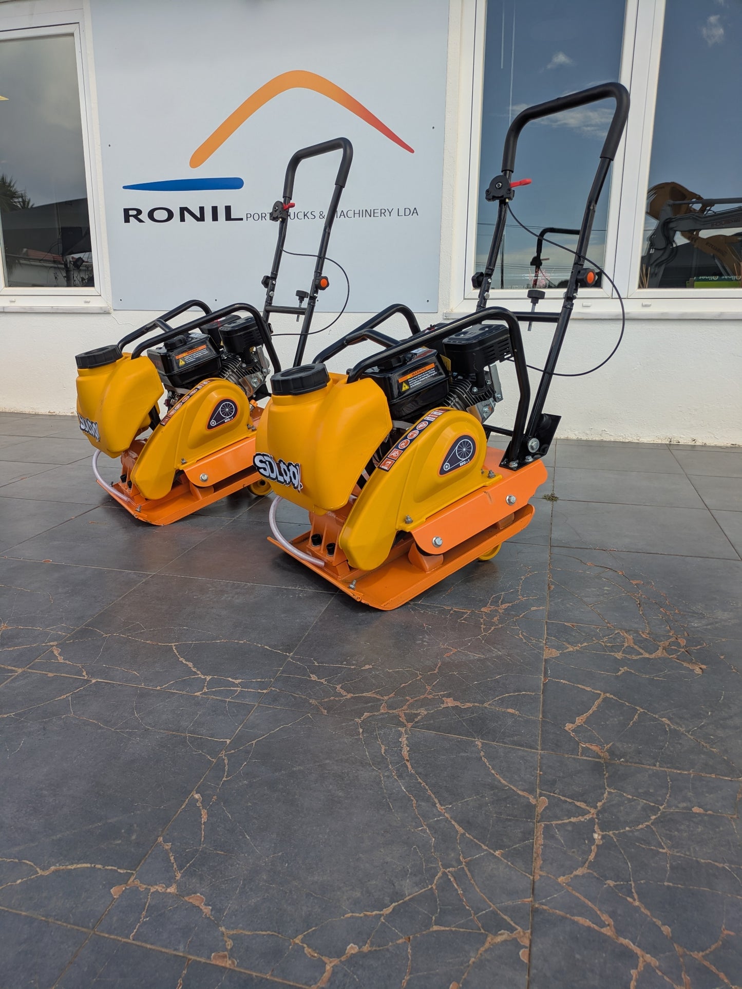 Placa compactadora 845X510