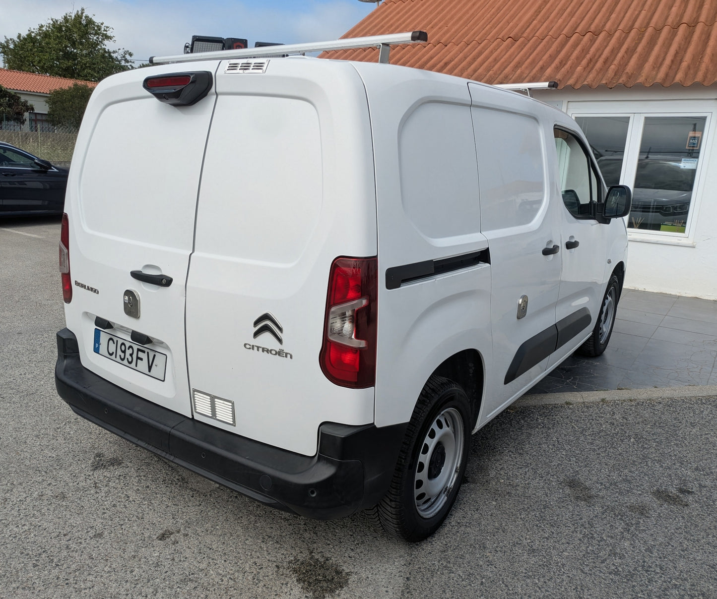 Citroen Berlingo 3 Lug. 2020 | Apenas 70.722 km – GPS e Câmara – IVA Dedutível