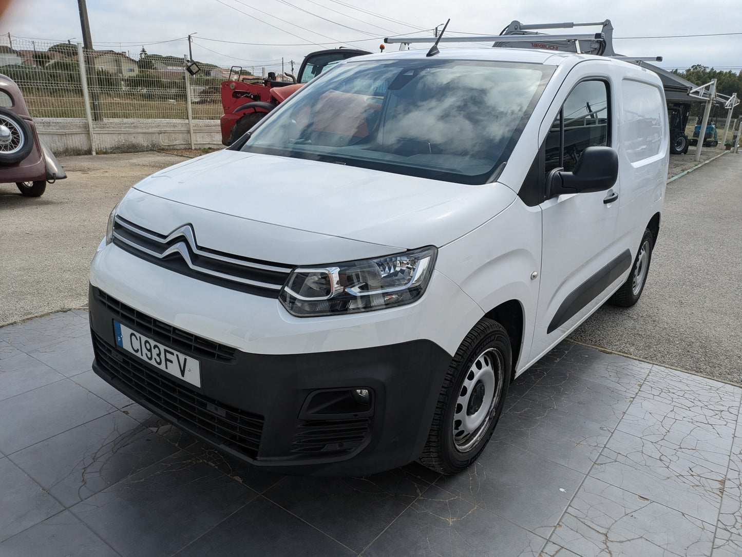 Citroen Berlingo 3 Lug. 2020 | Apenas 70.722 km – GPS e Câmara – IVA Dedutível