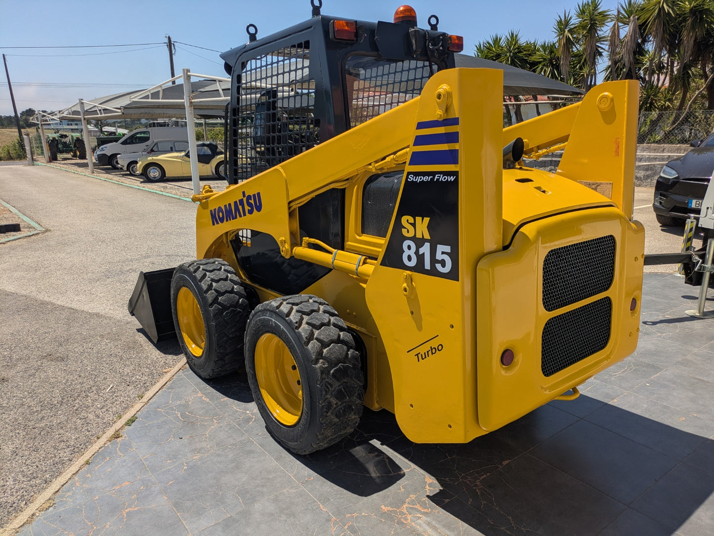 Komatsu SK815 HIGH-FLOW (Super Flow) com 3.165 Horas Ano 2002