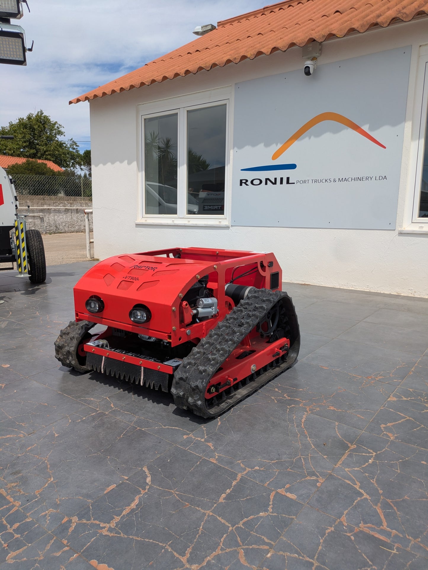 Desmatadores / Roçadoras Telecomandado Raptor VT900 de Lagartas – Novo