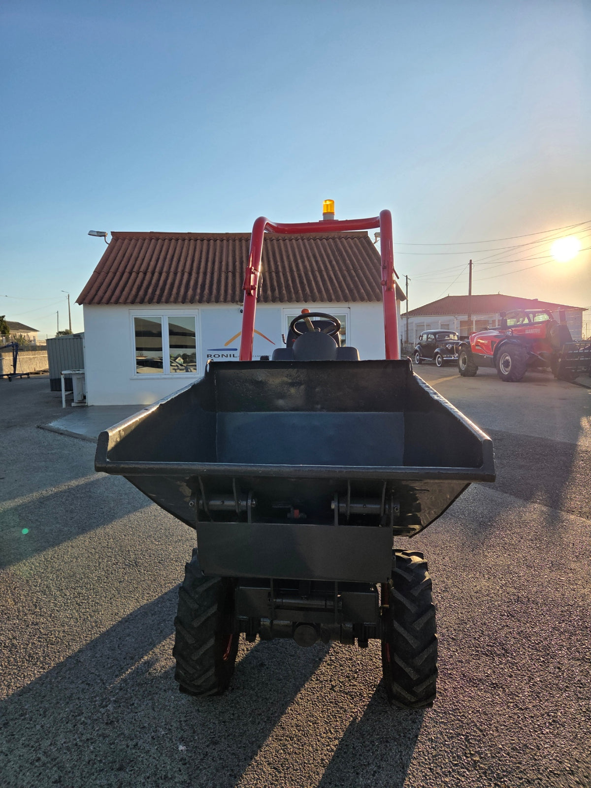 AUSA D100 AHA 2016 vista frontal