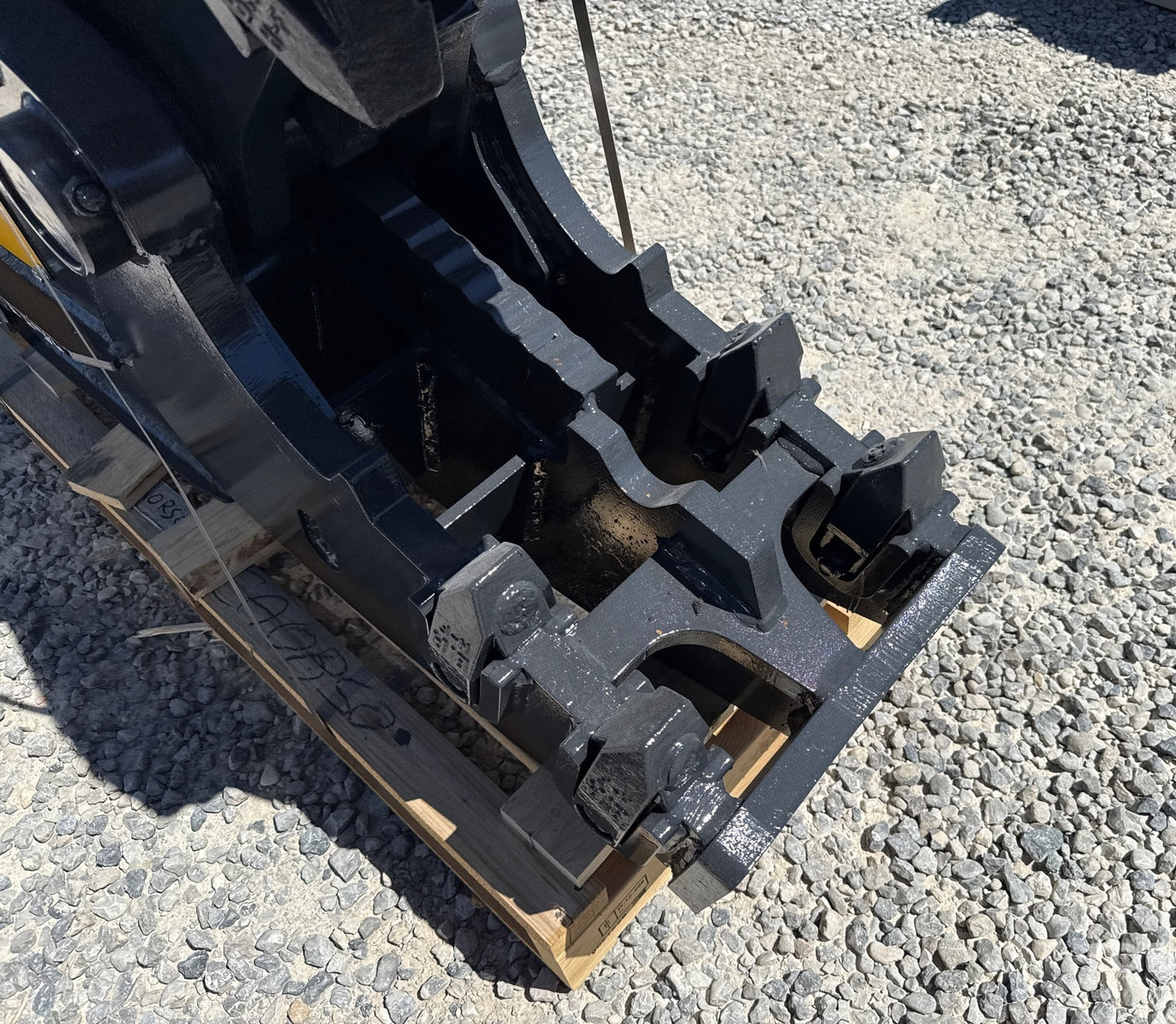 Pulverizador de Demolição Mustang RH10 para Escavadoras 9-25 Ton | Novo 2026