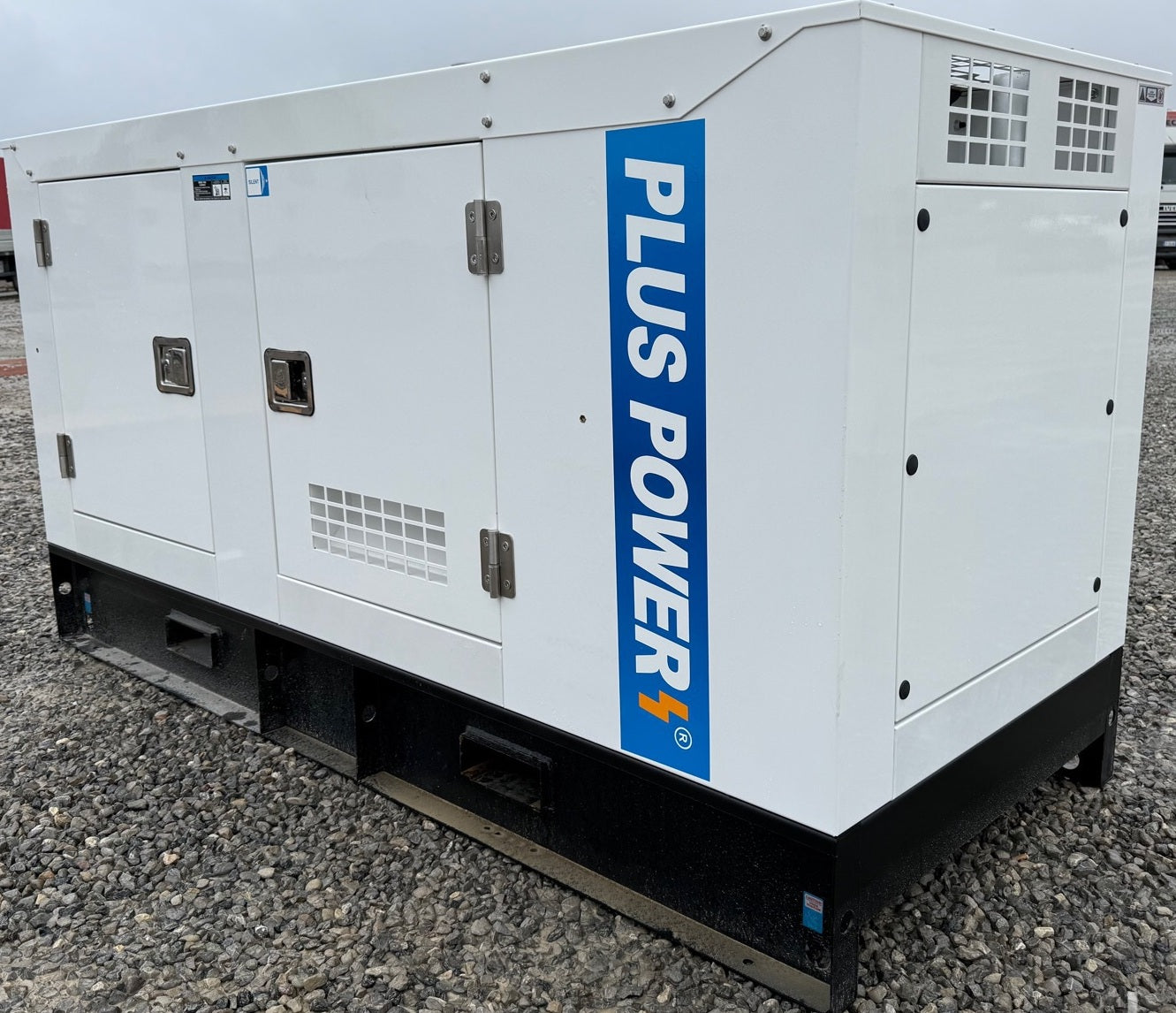 Gerador Diesel Plus Power GF2-50 40 kW / 50 kVA Trifásico Insonorizado | Novo